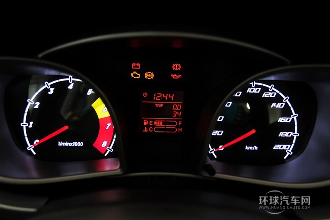 2012款 三廂 1.5L 手動舒適型