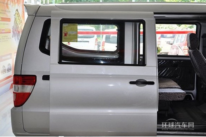 2010款 1.1L新版標(biāo)準(zhǔn)型I短車身