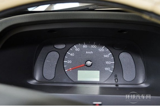 2010款 1.1L新版標(biāo)準(zhǔn)型I短車身