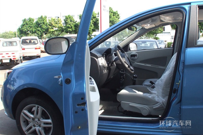 2012款 三廂 1.5L 手動基本型