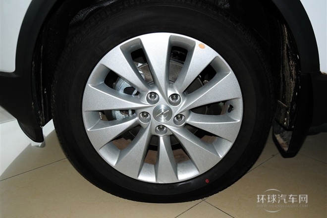 2013款 2.4L 兩驅(qū)豪華版