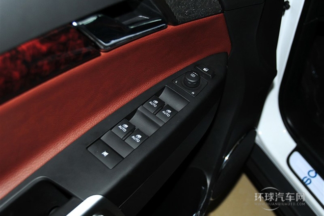 2013款 2.4L 兩驅豪華版