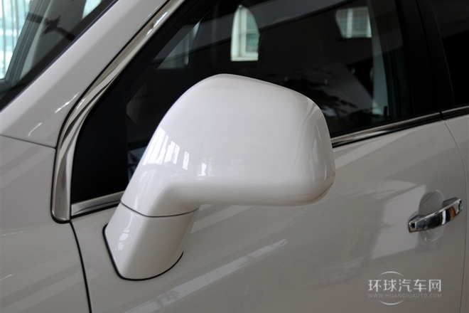 2013款 2.4L 兩驅(qū)豪華版