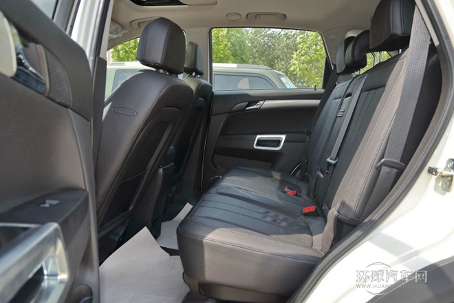 2013款 2.4L 兩驅(qū)舒適版