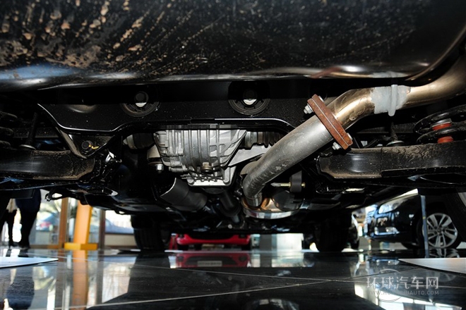 2013款 2.4L 四驅(qū)豪華版