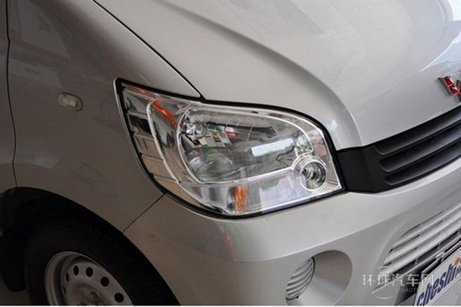 2010款 1.2L新版標(biāo)準(zhǔn)型I短車身