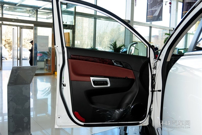 2013款 2.4L 四驅豪華版