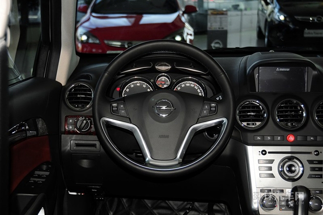 2013款 2.4L 四驅豪華版