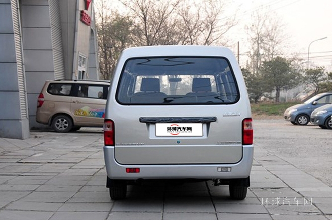 2010款 1.2L新版標(biāo)準(zhǔn)型I長車身