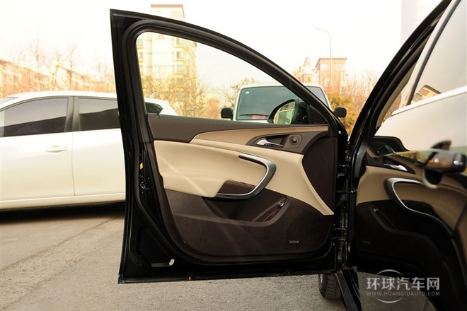 2013款 2.0T 兩驅(qū)豪華型