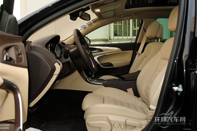 2013款 2.0T 兩驅豪華型