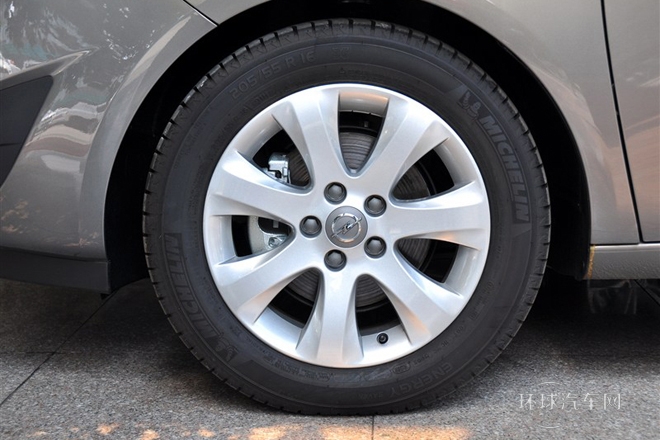 2013款 1.4T 豪華型