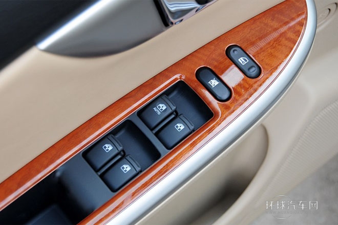 2013款 1.5L 手動 尊享型