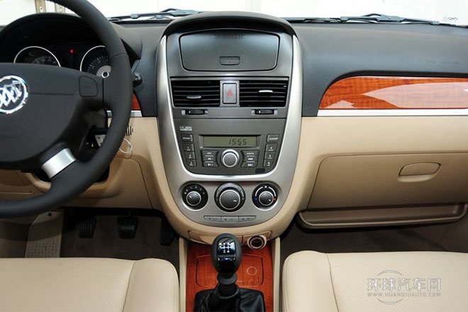 2013款 1.5L 手動 尊享型