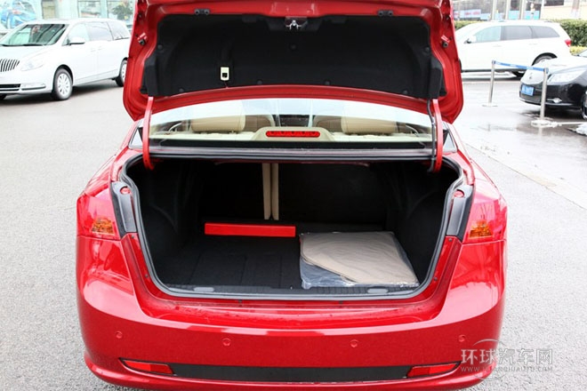 2013款 1.5L 自動 尊享型