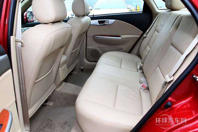 2013款 1.5L 自動 尊享型