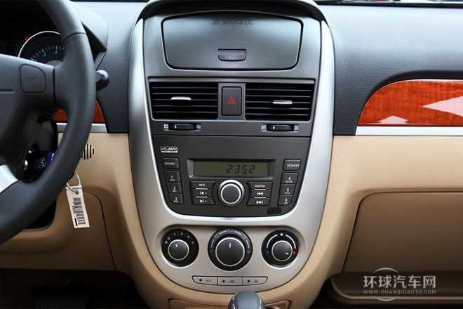 2013款 1.5L 自動 尊享型