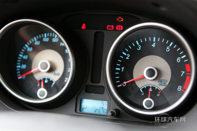 2013款 1.5L 自動 尊享型