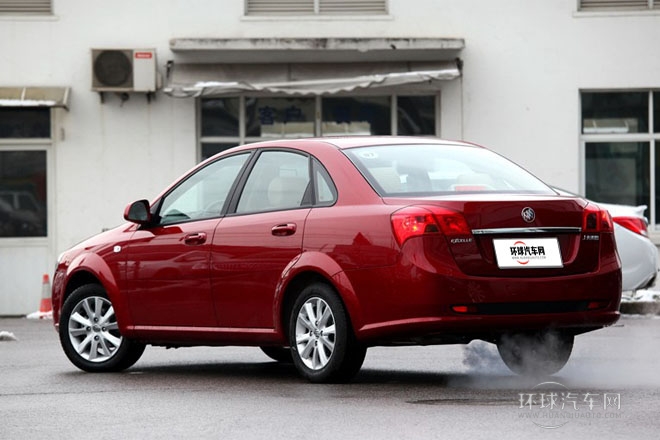 2013款 1.5L 自動 尊享型