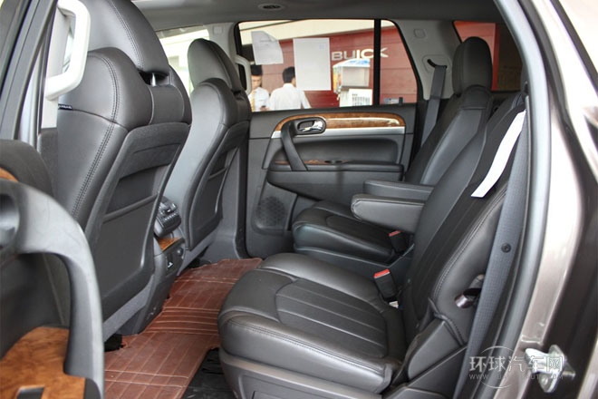 2013款3.6L 兩驅雅致版