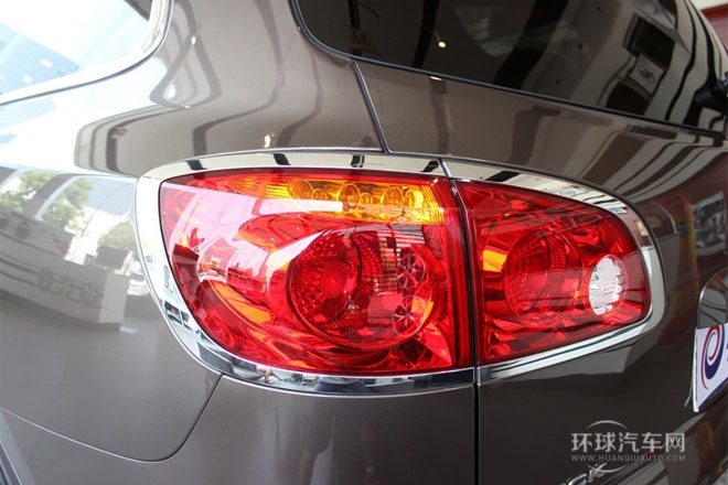 2013款3.6L 兩驅(qū)雅致版