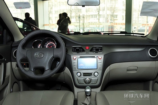 2012款 1.5L 手動豪華型