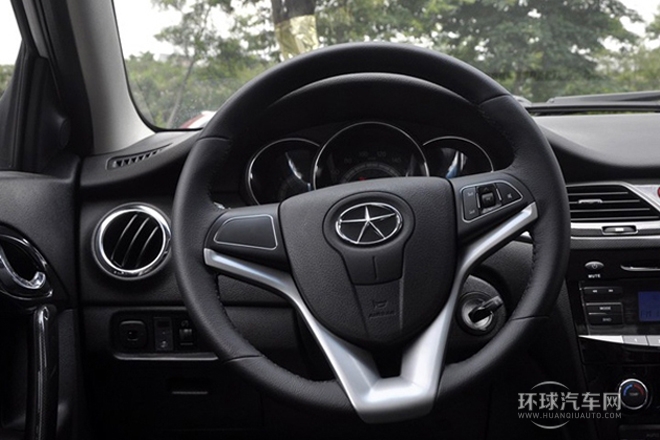 2012款 1.5L 手動豪華運(yùn)動型