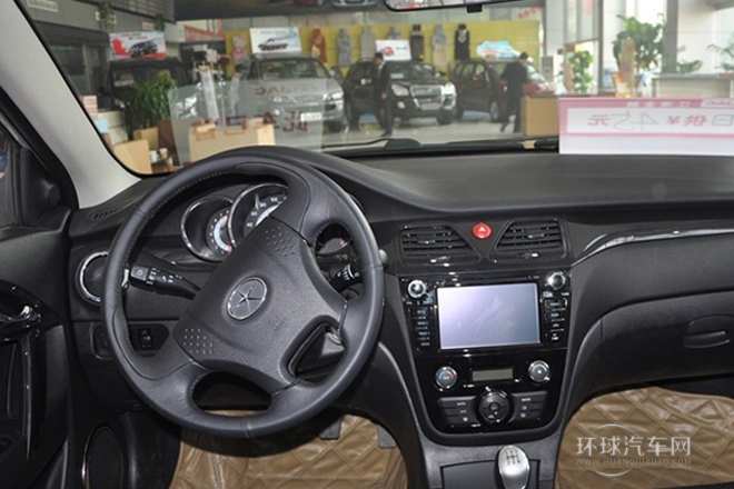 2012款 1.5L 手動商務豪華型