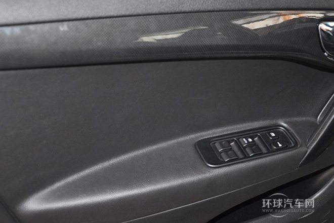 2012款 1.5L 手動(dòng)商務(wù)豪華型