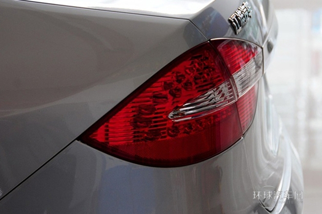 2012款 1.5L 手動舒適型