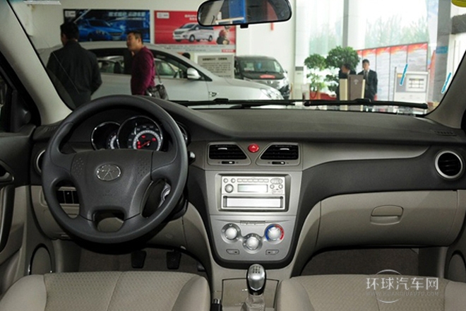 2012款 1.5L 手動(dòng)舒適型