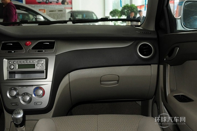 2012款 1.5L 手動(dòng)舒適型