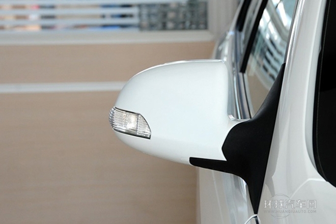 2012款 1.5L 手動尊貴運動型