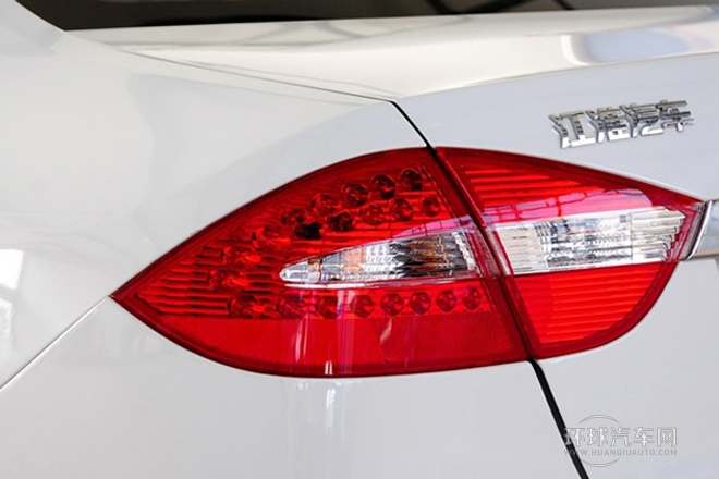 2012款 1.5L 手動尊貴運動型