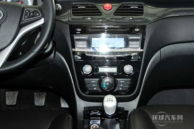 2012款 1.5L 手動尊貴運動型