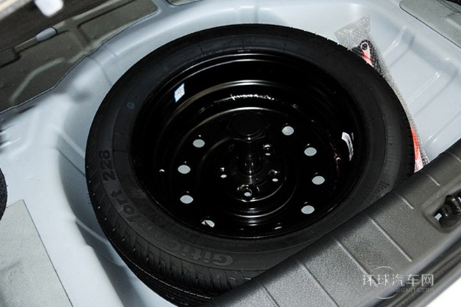 2012款 1.5L 手動(dòng)尊貴運(yùn)動(dòng)型