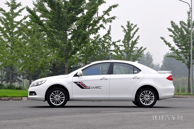 2012款 1.5L 手動尊逸運動型