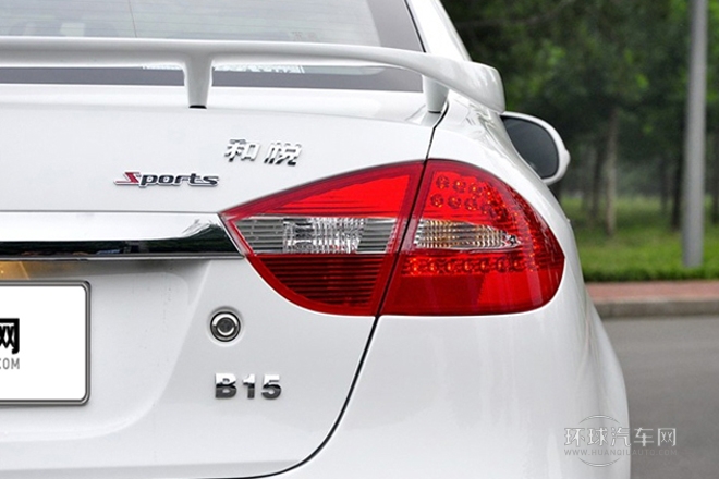 2012款 1.8L 手動尊逸運動型