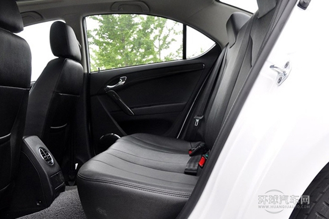 2012款 1.8L 手動尊逸運動型