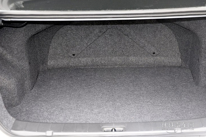 2012款 1.8L 手動尊逸運動型