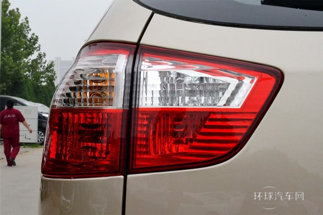 2014款 1.5TI 手動豪華型