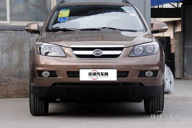 2014款 1.5TI 手動尊貴型