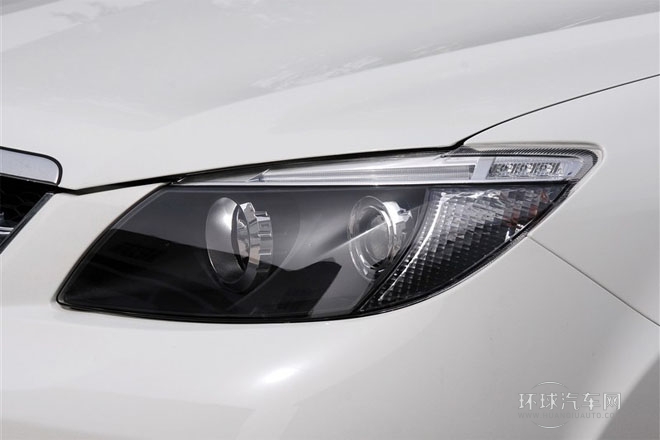 2014款 2.0L 手動尊貴型