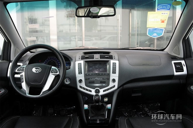 2014款 2.0L 手動尊貴型