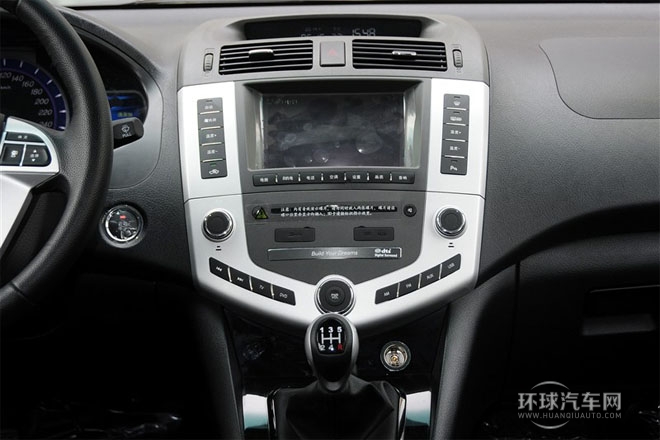 2014款 2.0L 手動尊貴型