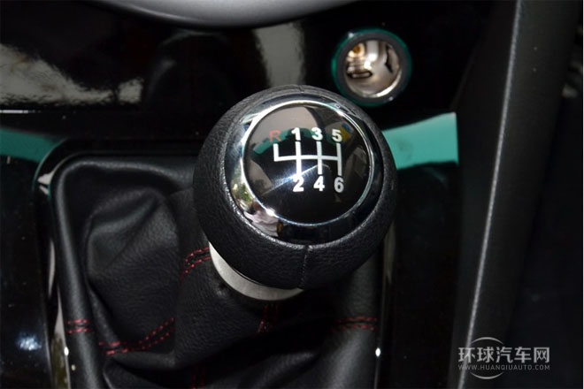 2014款 2.0L 手動尊享型