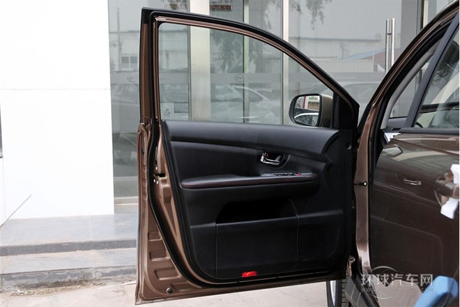 2014款 2.0L 手動尊享型