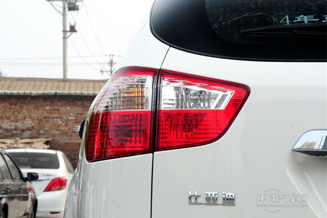 2014款 2.4L 自動尊貴型