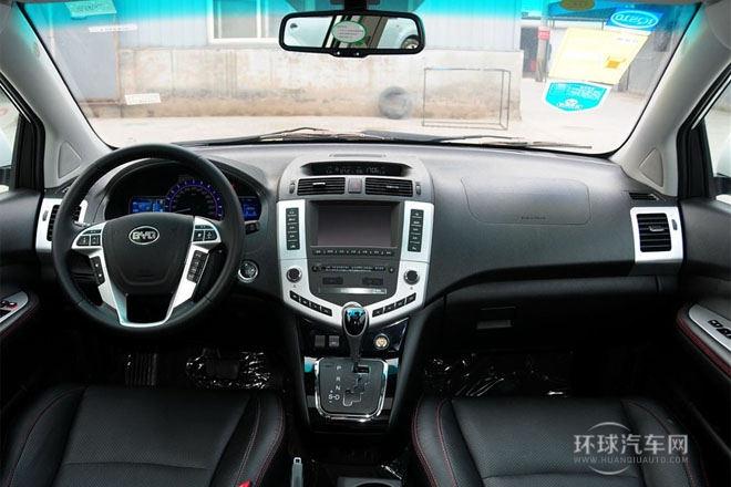 2014款 2.4L 自動(dòng)尊貴型