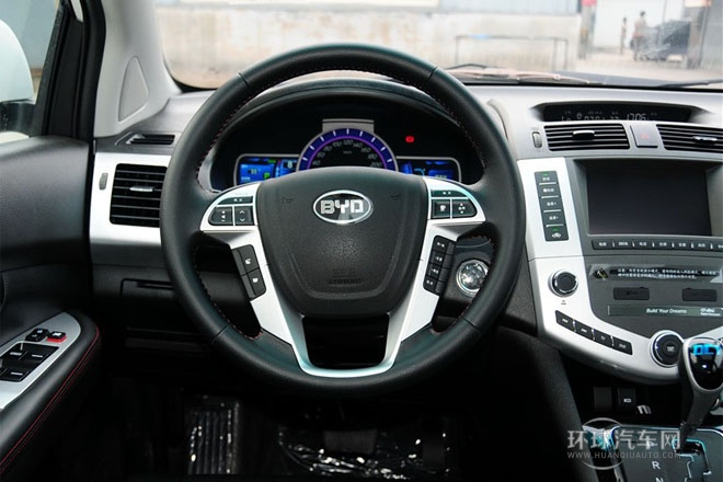 2014款 2.4L 自動尊貴型